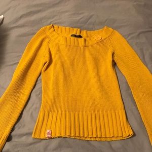 Yellow Only Sweater Size M